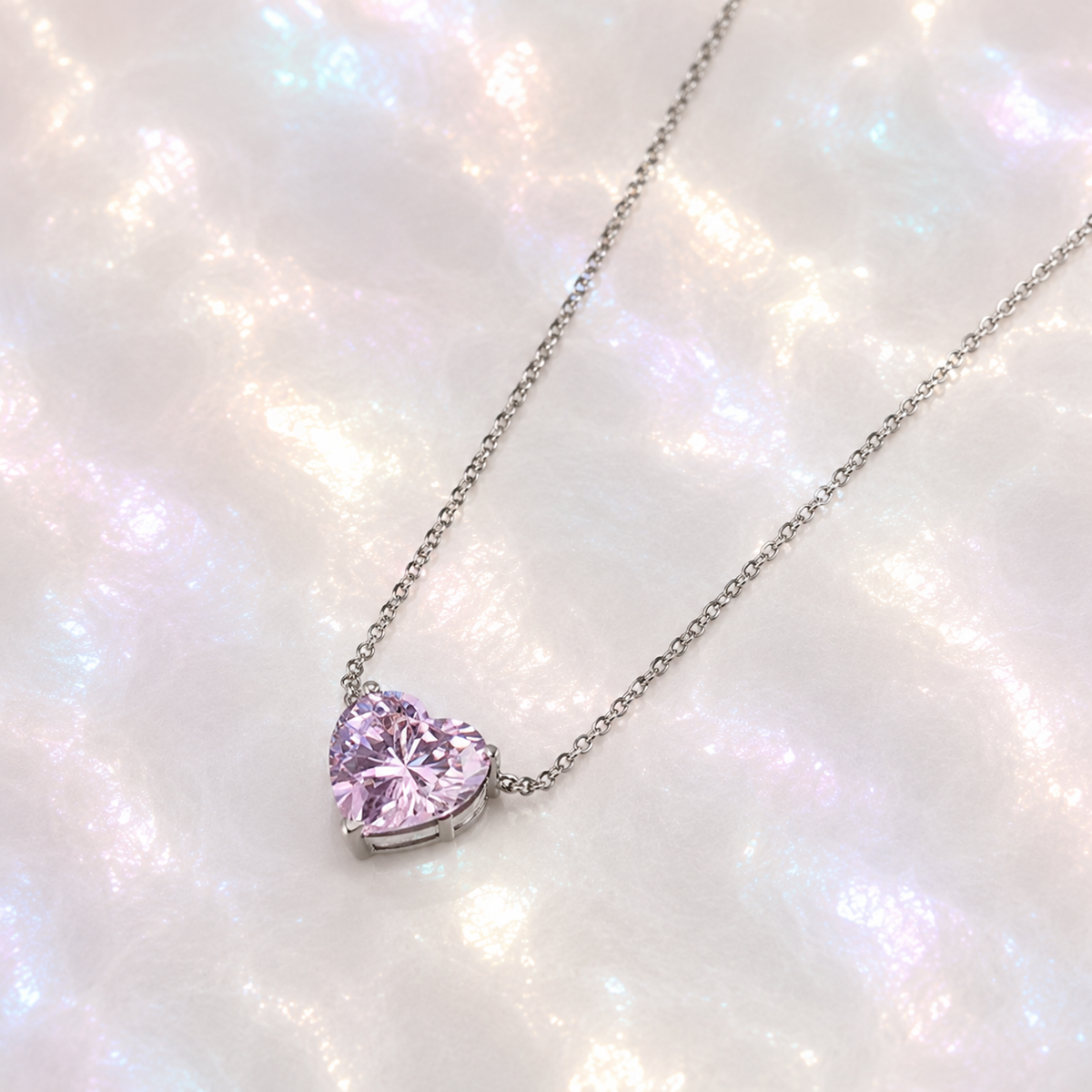 Éclat Heart Necklace