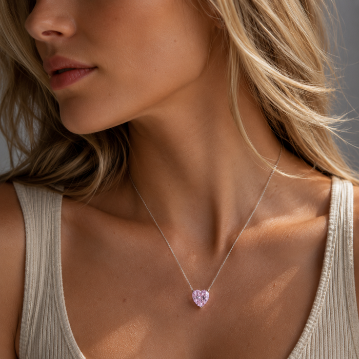 Éclat Heart Necklace