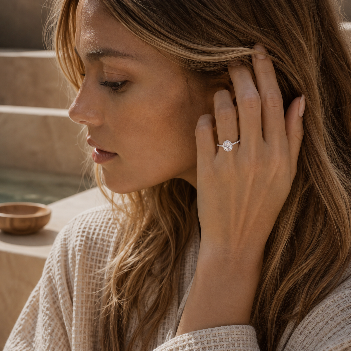 Goutte Solitaire Ring