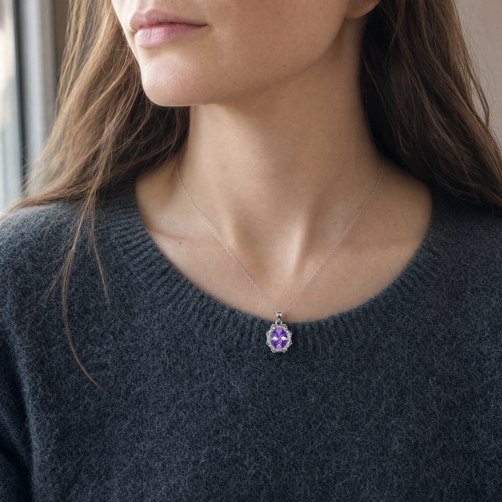 Vespera Pendant Necklace