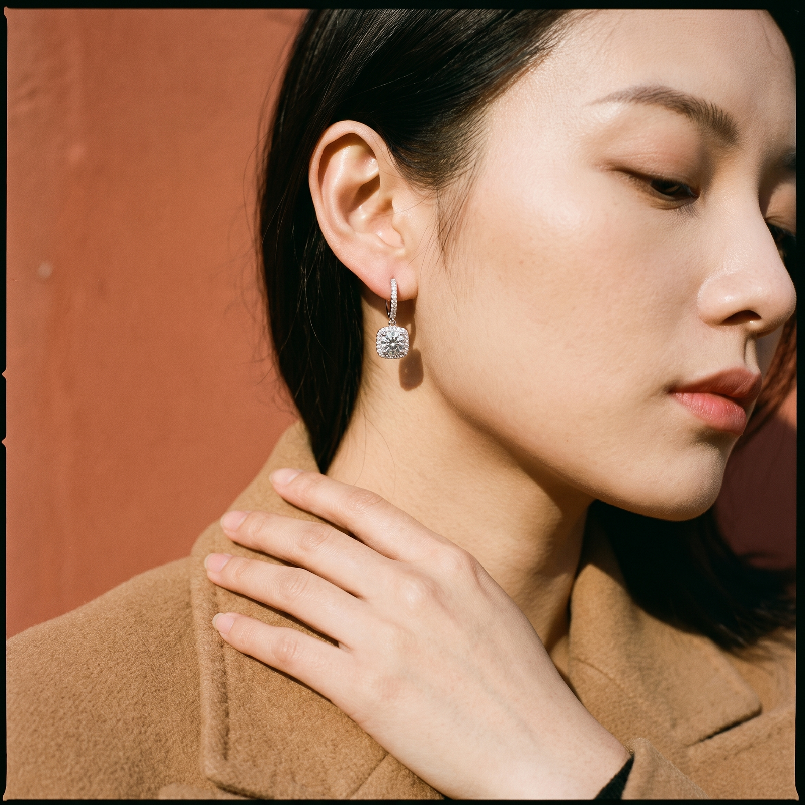 Carré Luxe Ear Hooks