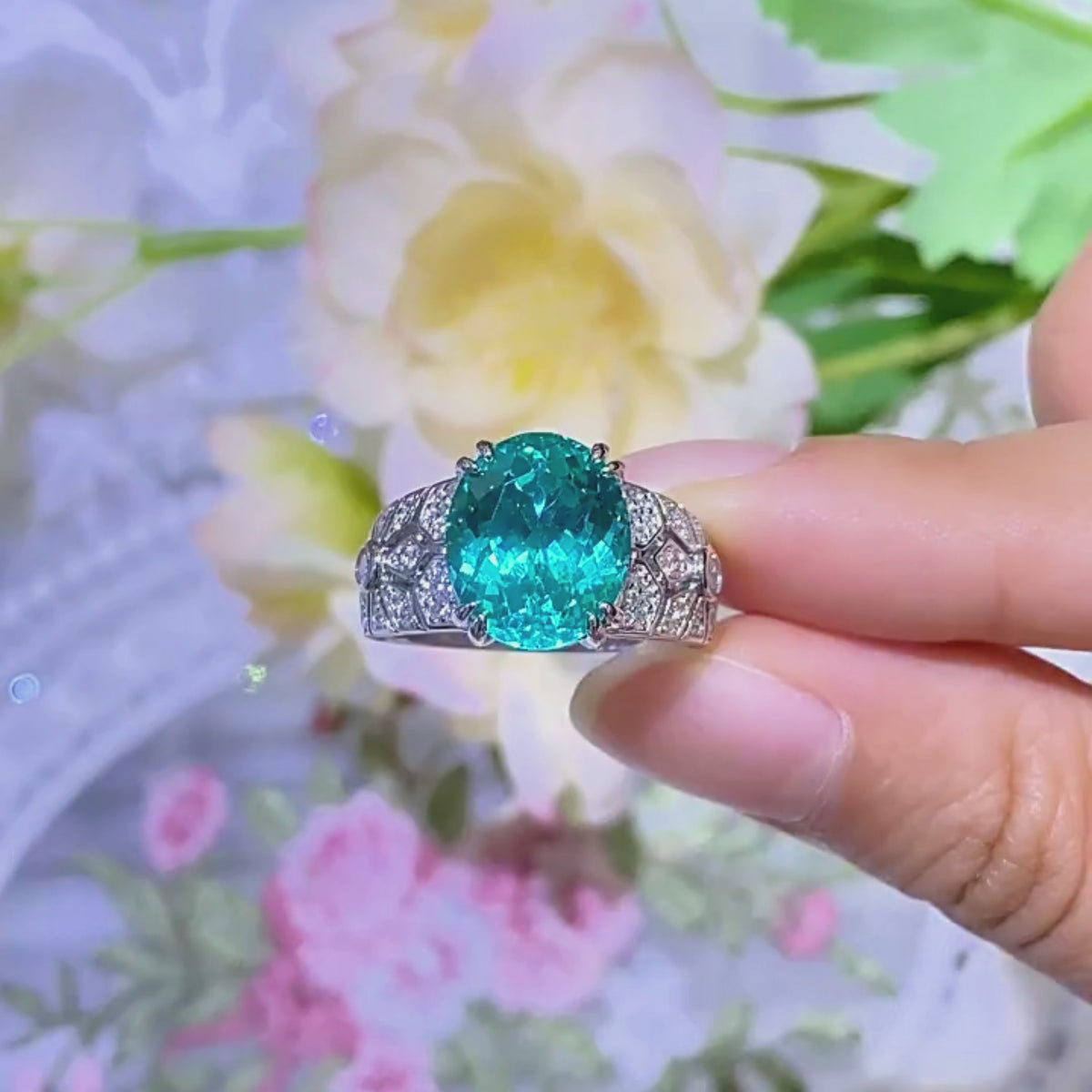 Six carats of lagoon